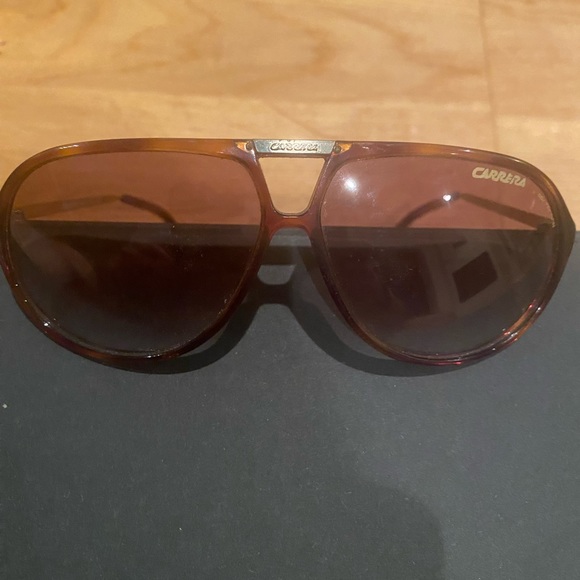 Carreras sunglasses, brown frame with brown gradient lenses with case - Picture 3 of 9